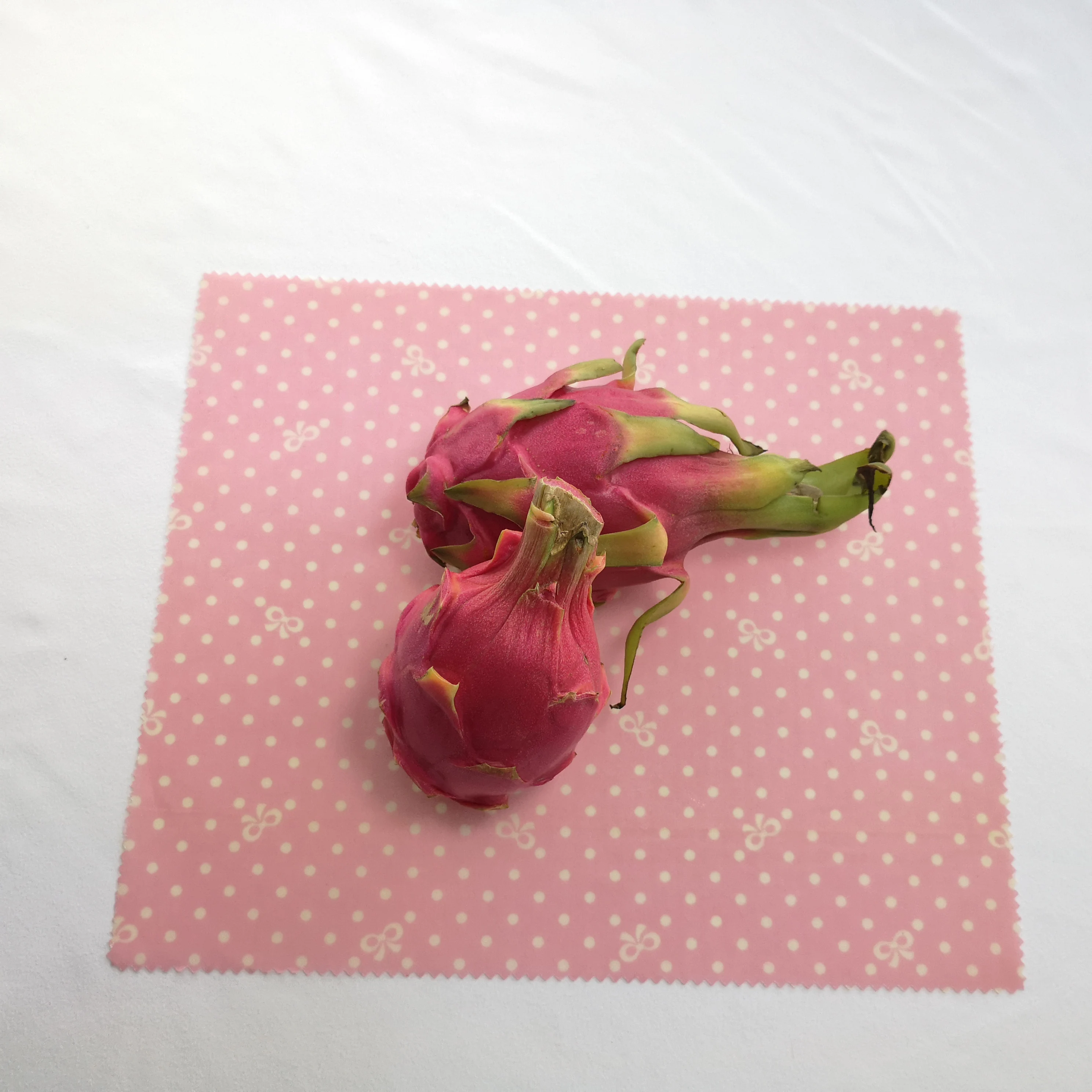 Safety and sanitary cheap environmental reusable storage bee wax food wrap