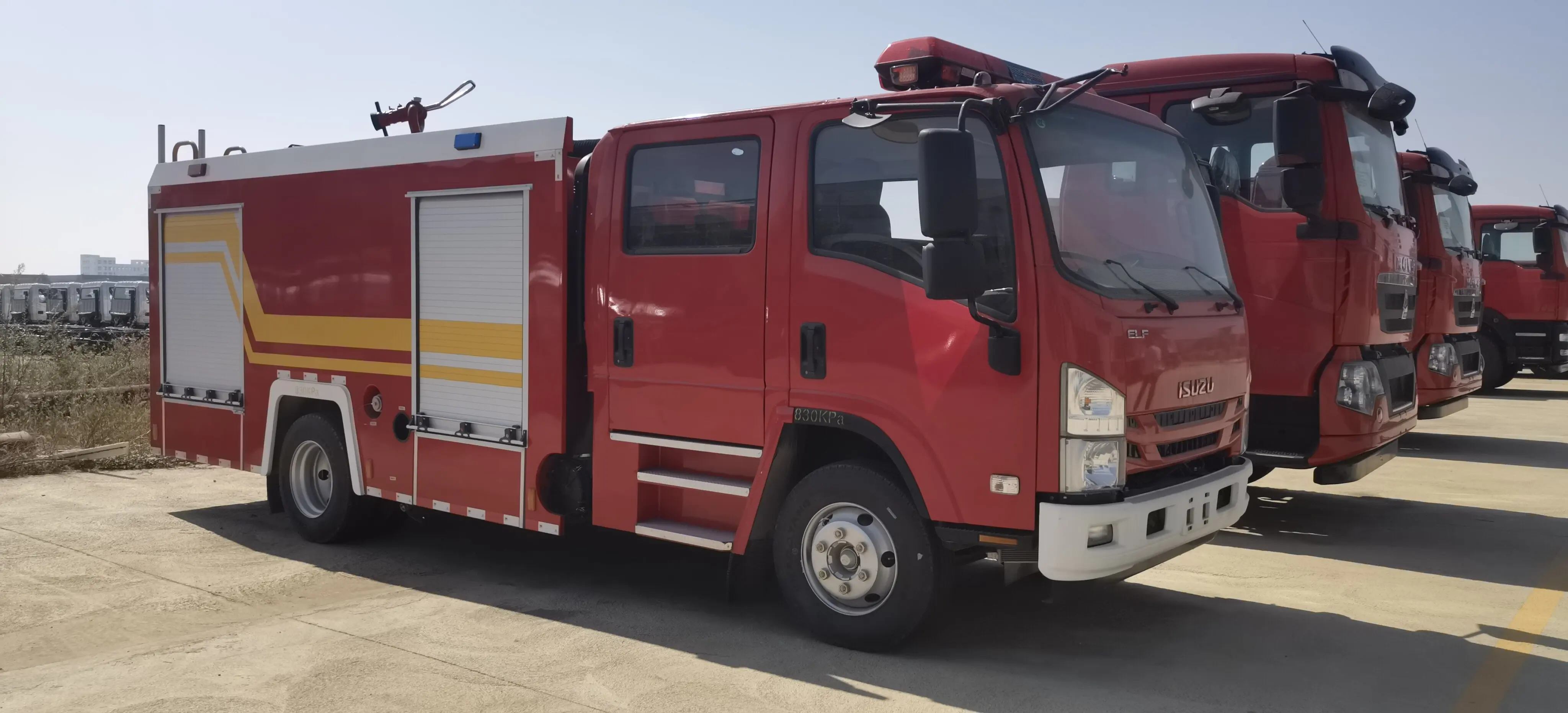 New Euro 5 Isuzu Fire Truck with 130ps Five-Speed Left-Hand Drive Water and Foam Tank Firefighting and rescue vehicles