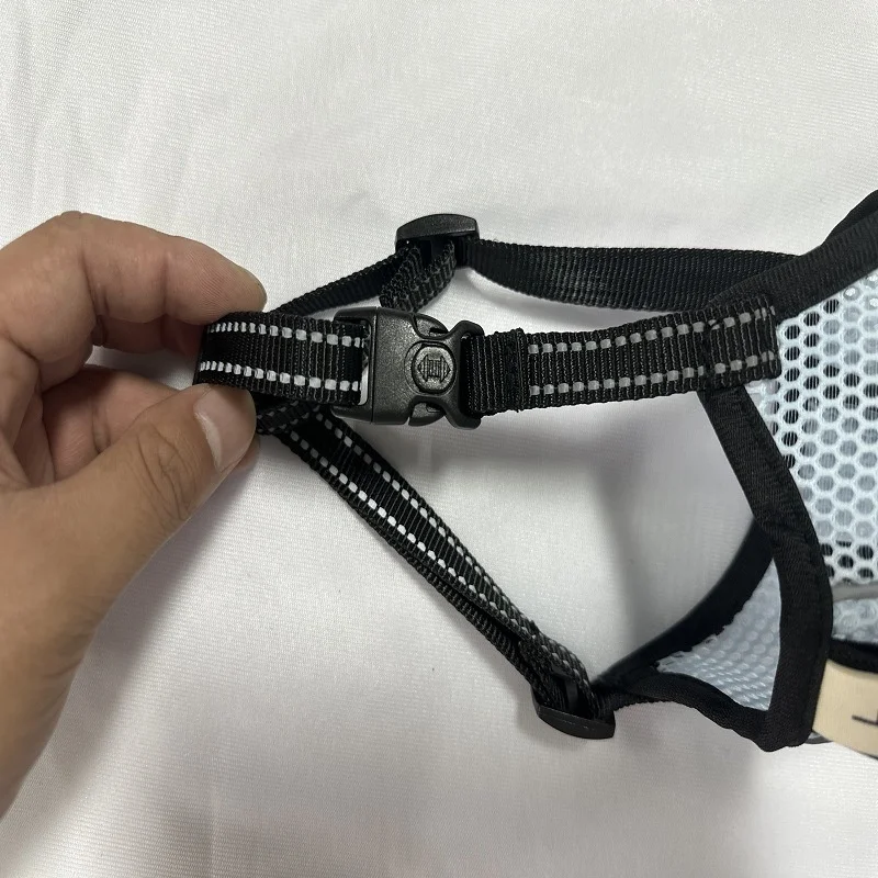 Wholesale Summer Soft Drinkable Pet Mesh Mouth Guard Breathable Adjustable Puppy Anti Barking Licking Chewing Dog Muzzles
