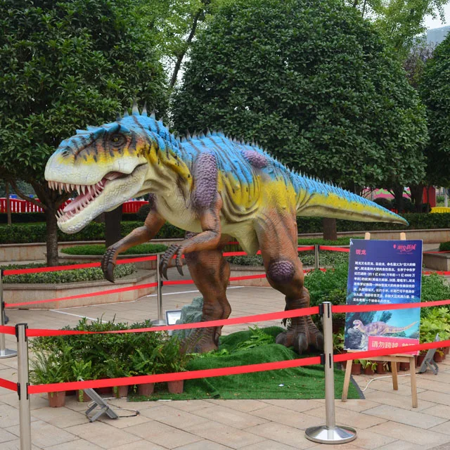 Realistic electronic dinosaur model in Dinosaur Park