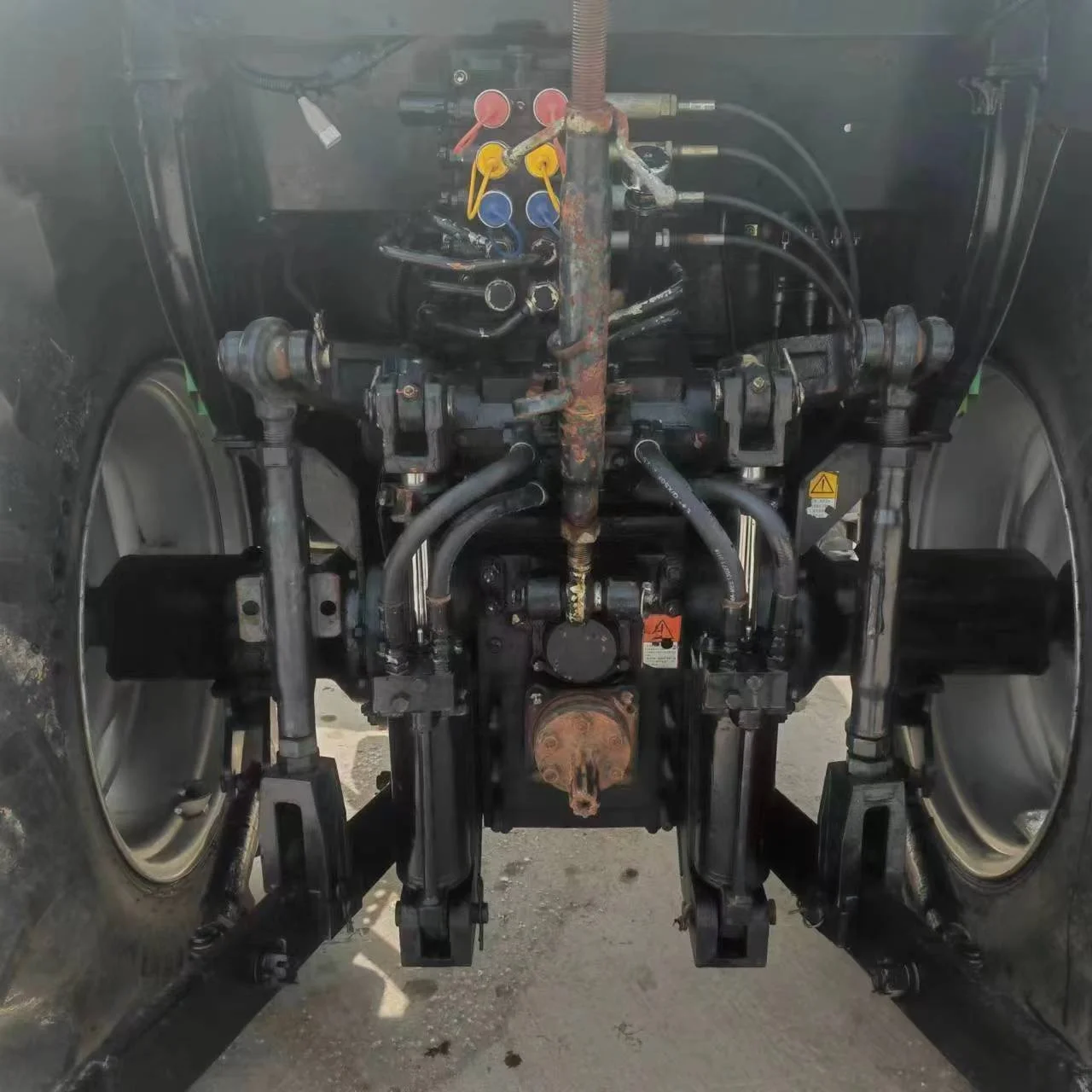 Подержанный DEUTZ-FAHR трактор 100 hp ТРАКТОРЫ для сельского