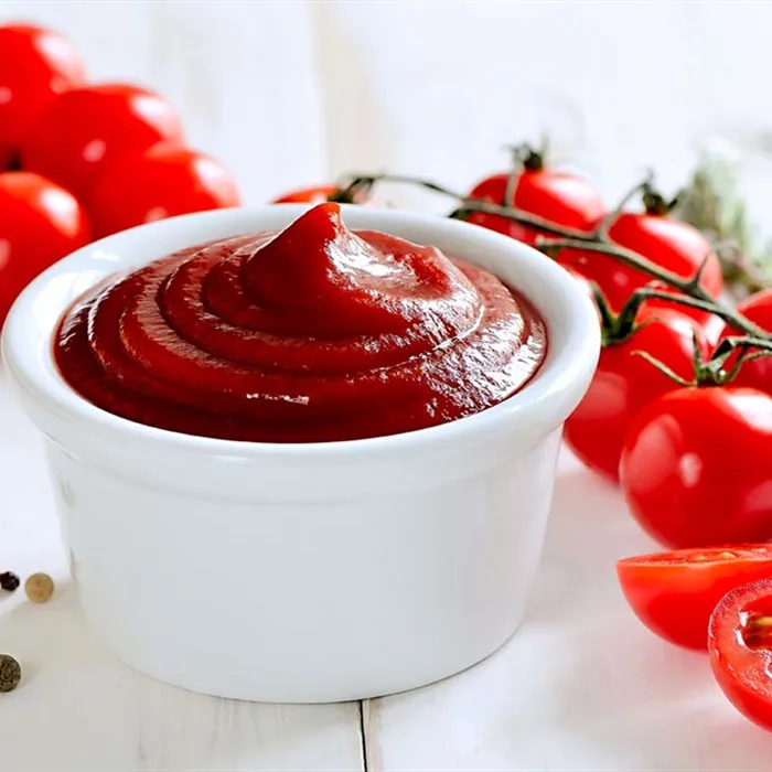 Модифицированный восковой кукурузный крахмал E1442 широко используется в томатном соусе томатной пасте