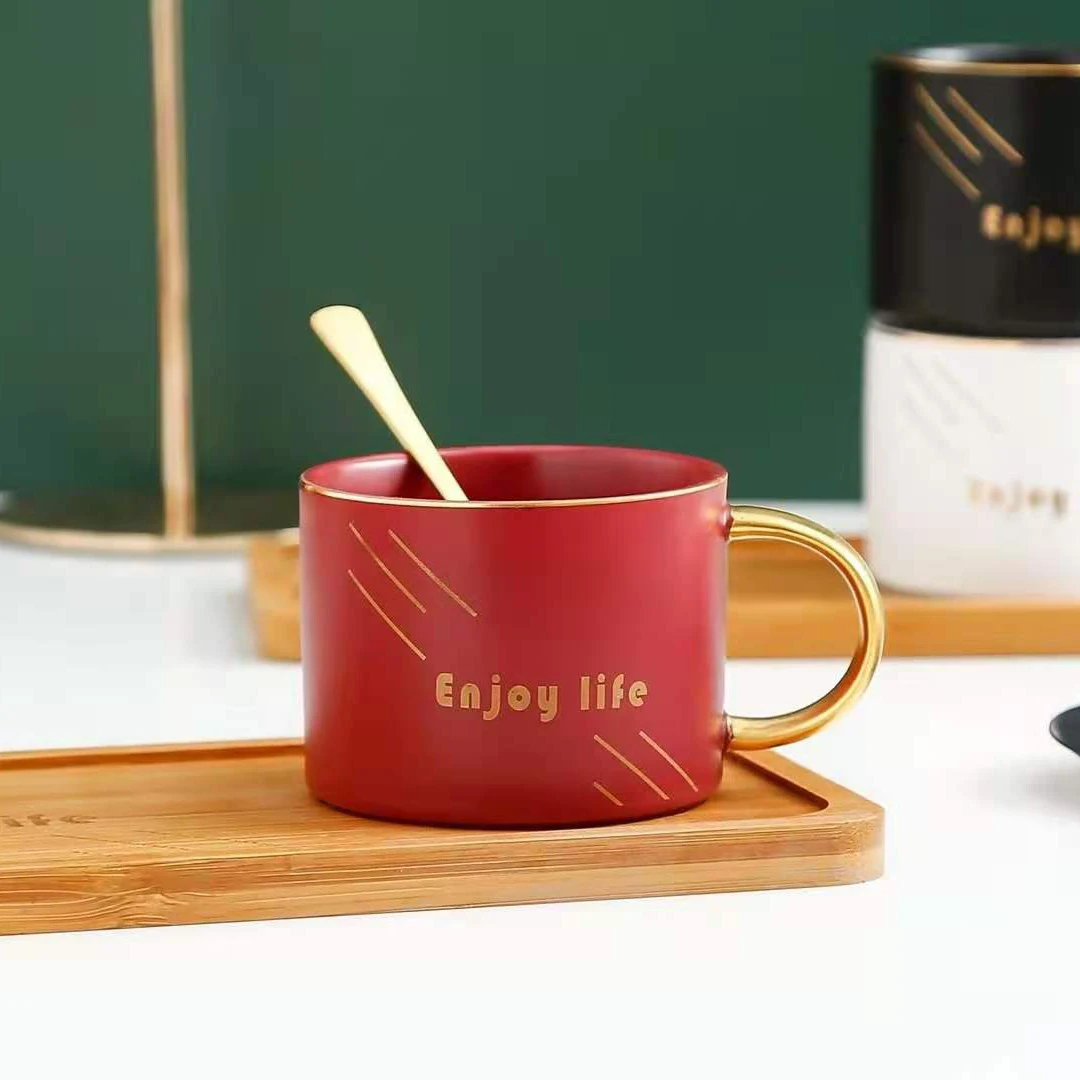 
Custom Logo European Wholesale Modern Design Office Mug Ceramic Gold Latte Coffee Tea Cups With Creative Saucers Tray 