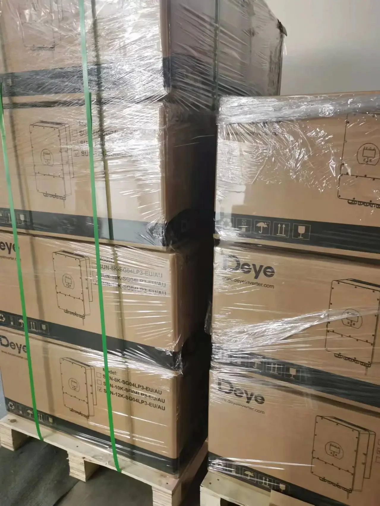 Deye Solar Inverter SUN70/75/80/90/100/110K-G03 70KW 75KW 80KW 90KW 100KW 110KW Solar On Grid Inverter