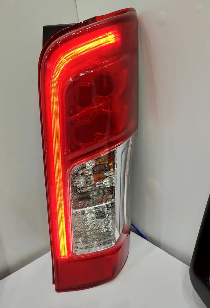 Caravan urvan NV350 E26 2018 grand touring concept parts LED tail lamp auto light