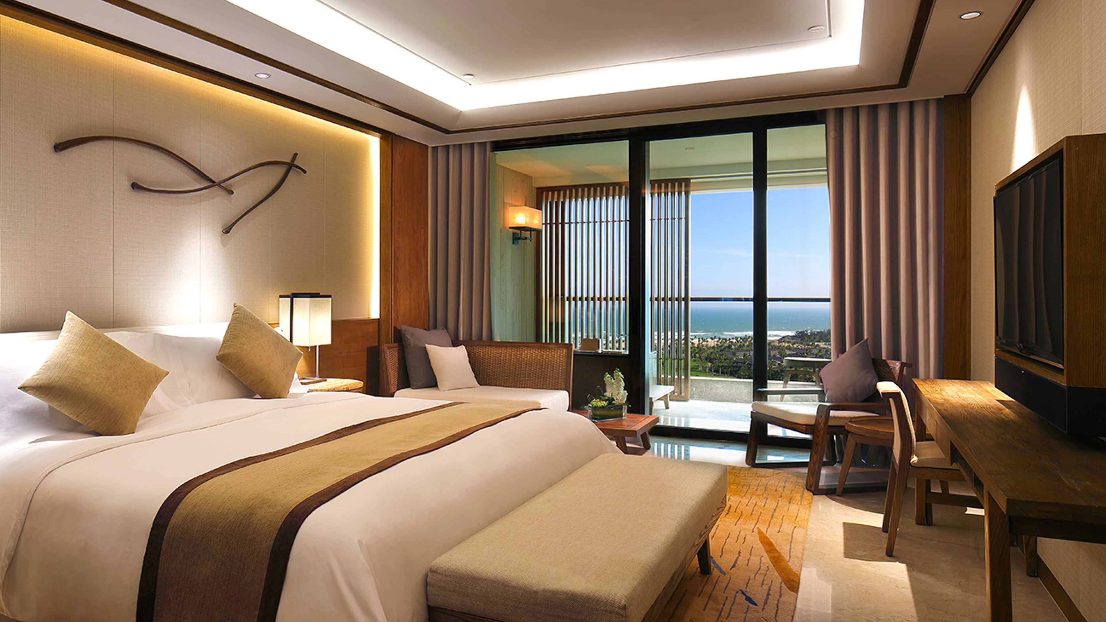 Factory wholesale modern luxury bedroom furniture set 5 star hotel