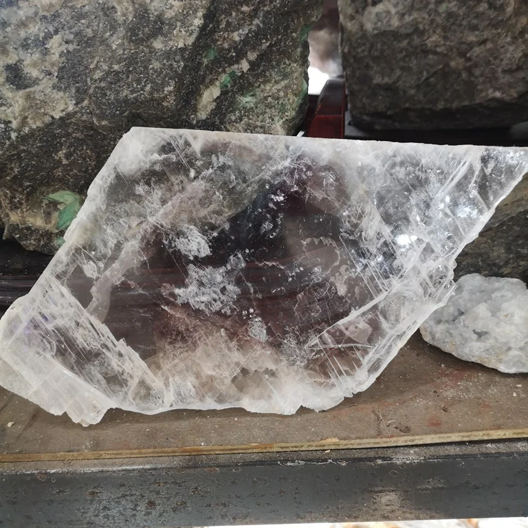 Rough Iceland Spar Calcium Carbonate Optical Calcite Crystal