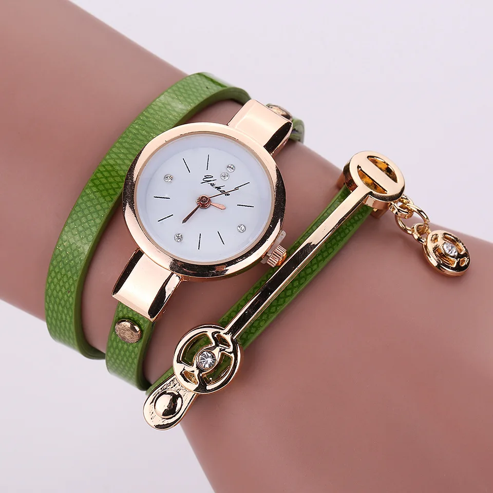 Fashion Circle Ladies Watch Hot PU Watchband Lovers Quartz Watch Female Style