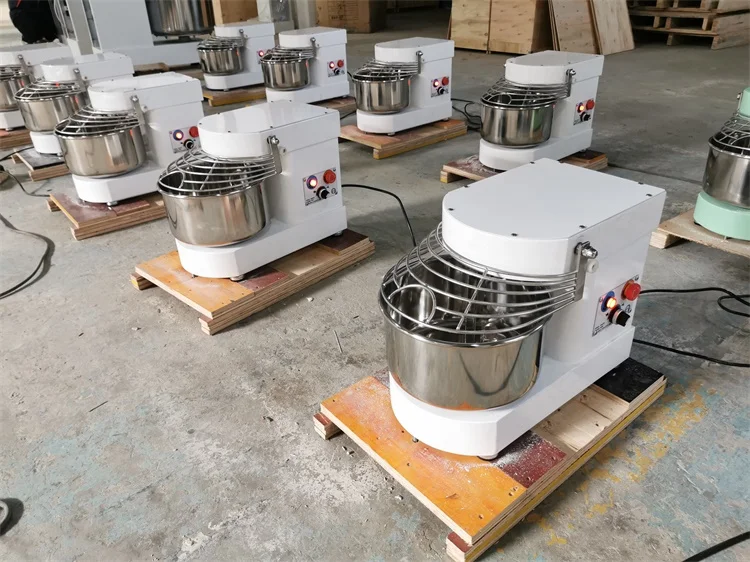 7L small spiral dough mixer DC motor with two speed reverse function 3KG flour capacity bread making machine bakery equipment