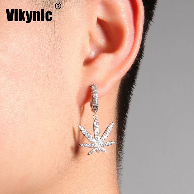 Hot Sale New Full Diamond Hip Hop Piercing jewelry 18k gold plating iced zircon maple leaf earrings