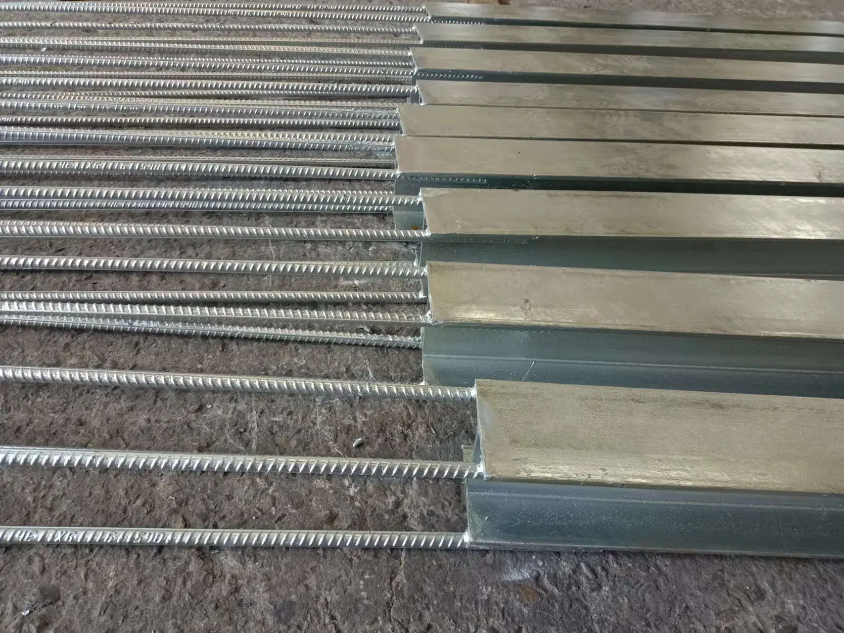 Australia Standard Universal Columns Galvanized H Beam Post for Retaining Walls