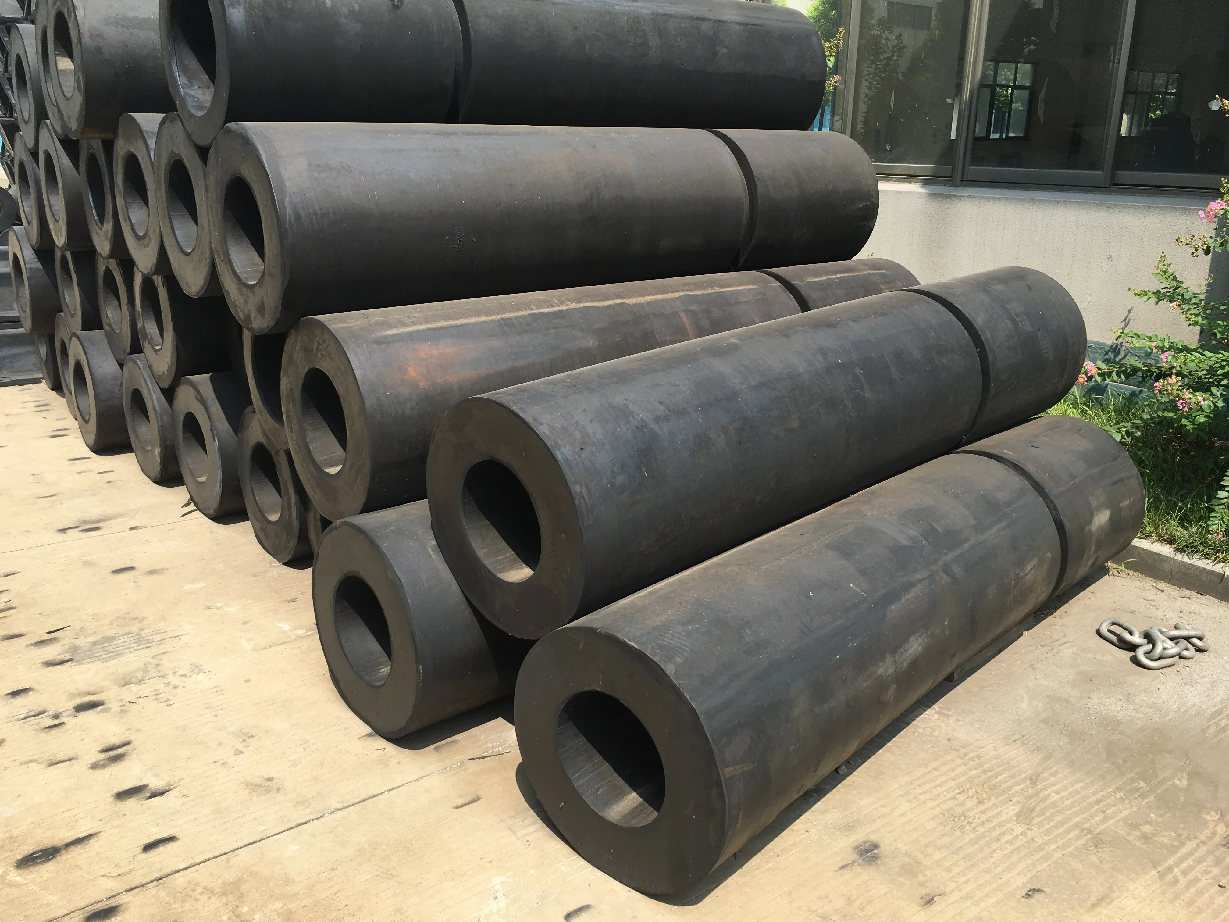 Y400 d=400mm L=500-5500mm Marine Port Rubber Fender For Ship Boat Dock Boat Rubber Cylindrical Fender Bumper