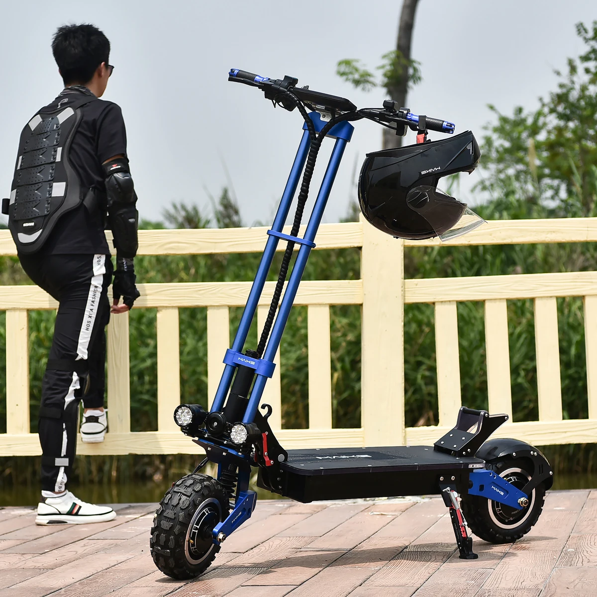 Good Price Good Quality maike kk10s pro e scooters high speed 85kmh fast scooters with seats 5600w dropship electric scooter