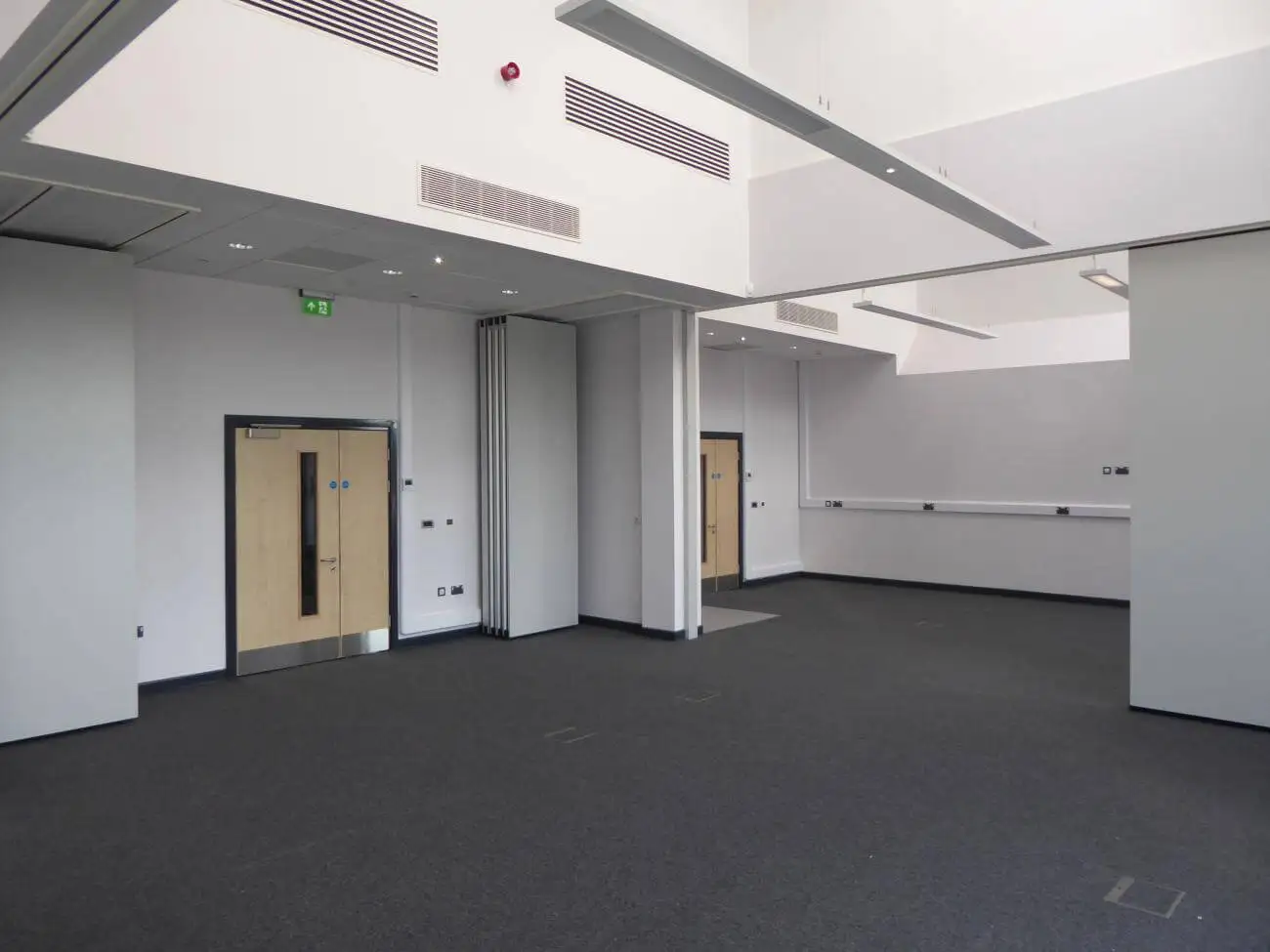 Waterproof wooden soundproof folding room divider movable partitions wall screens systems