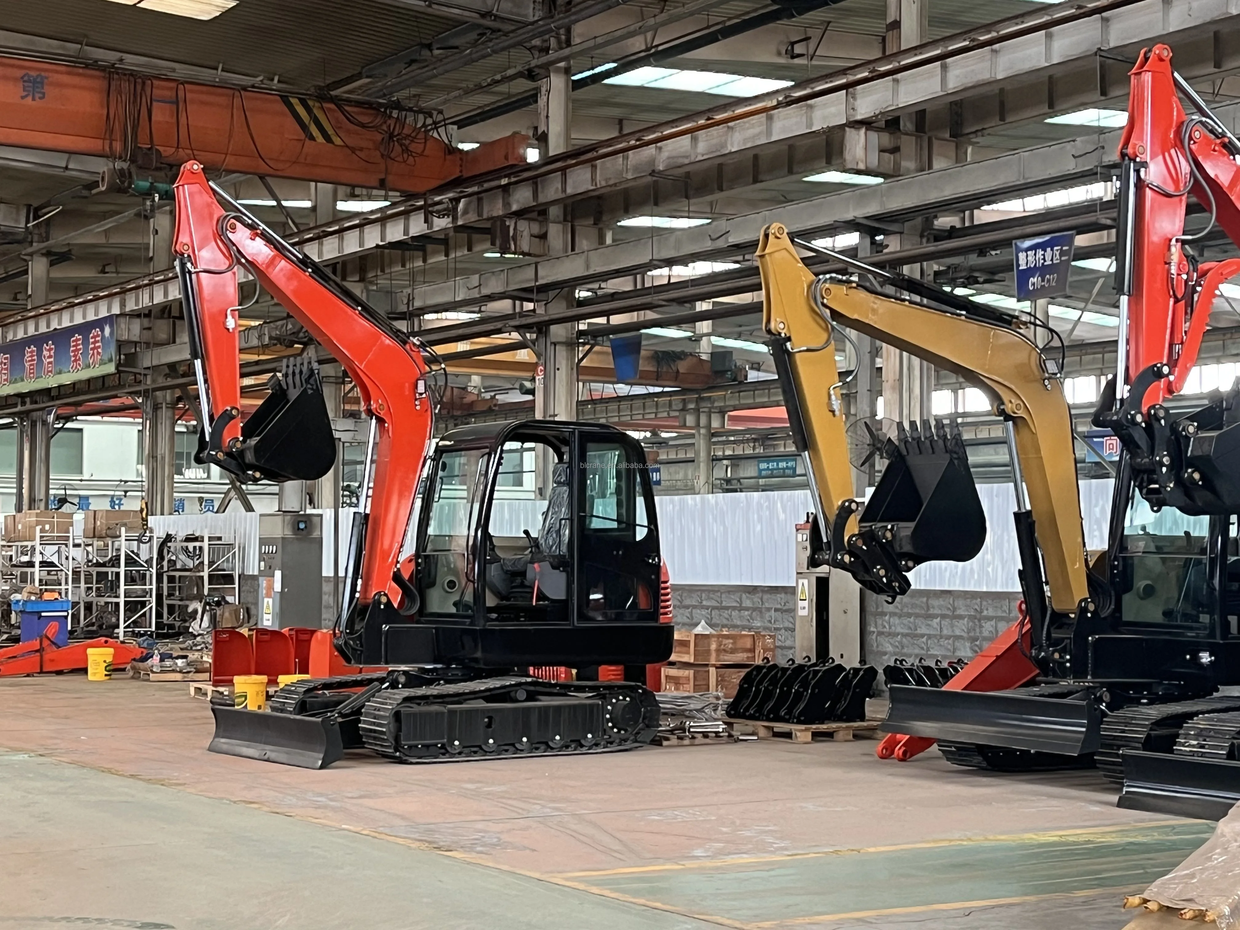 1 Ton Chinese Hydraulic Mini Excavator Road Construction Mini Compact Excavators Micro Crawler Digger
