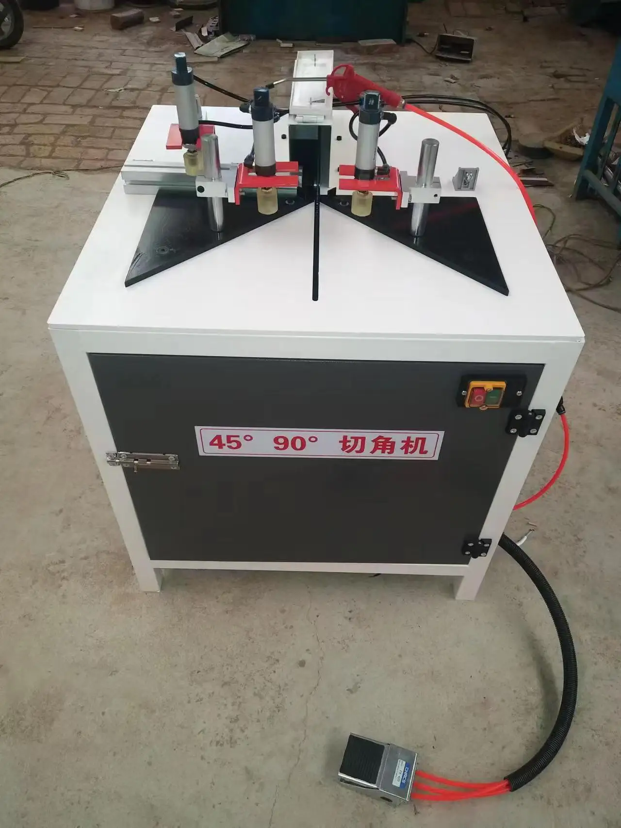 45 90 Degree Aluminum Angle Wooden Boardprofile Cutting Machine Frame Saw Cutter