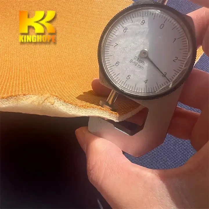 Очень рекомендую легкую ткань K208 с губкой и влагопоглощением ткани для спортивной