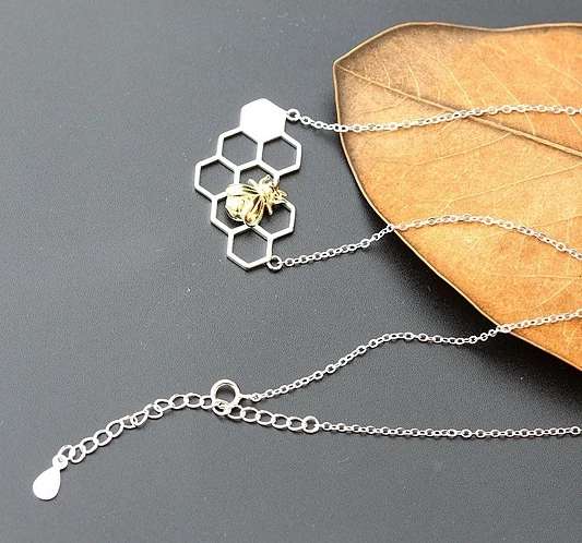 Wholesale 925 sterling silver honeycomb design honey queen bee pendant necklace women jewelry