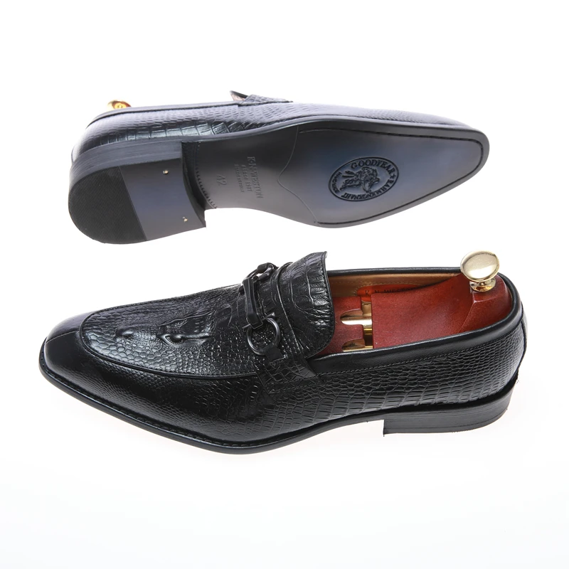 Genuine crocodile classic retro  casual comfortable classic thick sole men height increasing shoes for men