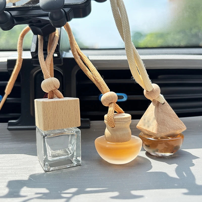 High Quality MINI Car air fresher 5ml 8ml Car Vent hanging Empty Air Freshener Diffuser Perfume Oil Bottles With wooden Clip
