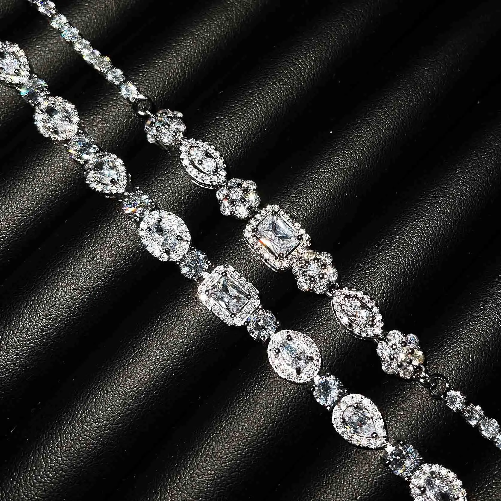 High carbon diamond net red bracelet for women Instagram niche design plated s925 sterling silver cold wind Mosan