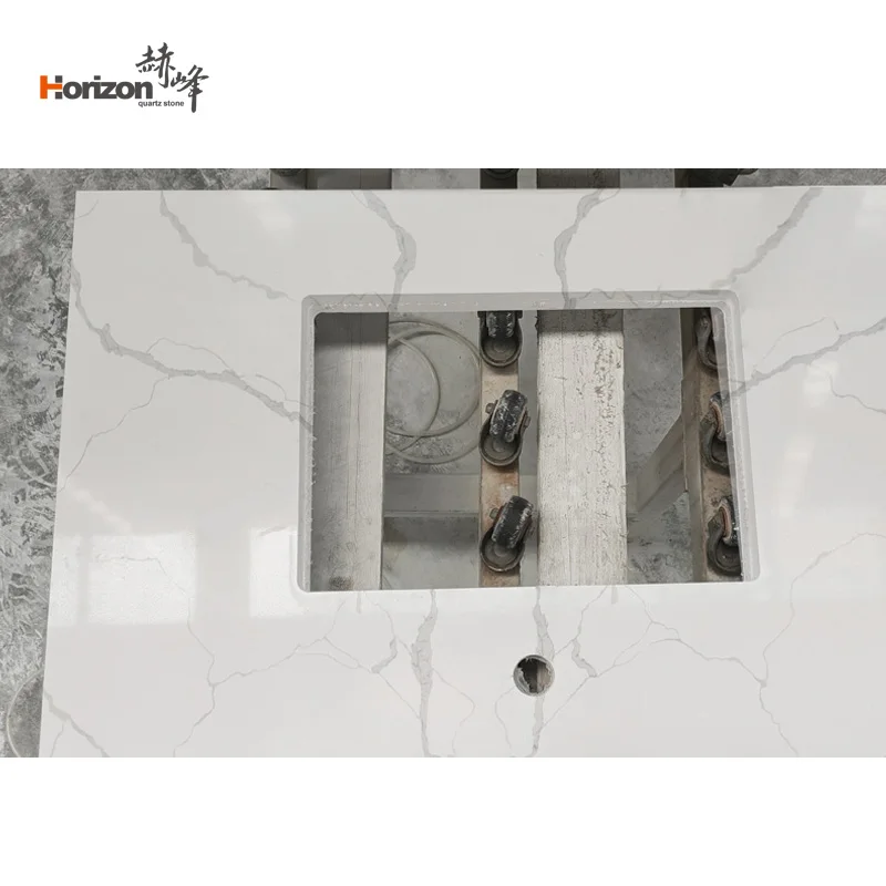 Factory Wholesale Artificial Stone White Calacatta Quartz Stone Slabs