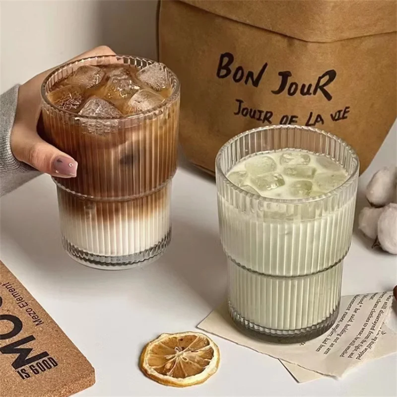 Factory Low Price Sales Custom 400ml Bamboo Festival Vertical Grain Glass Iced Coffee Milk Cup With Straw And Lid