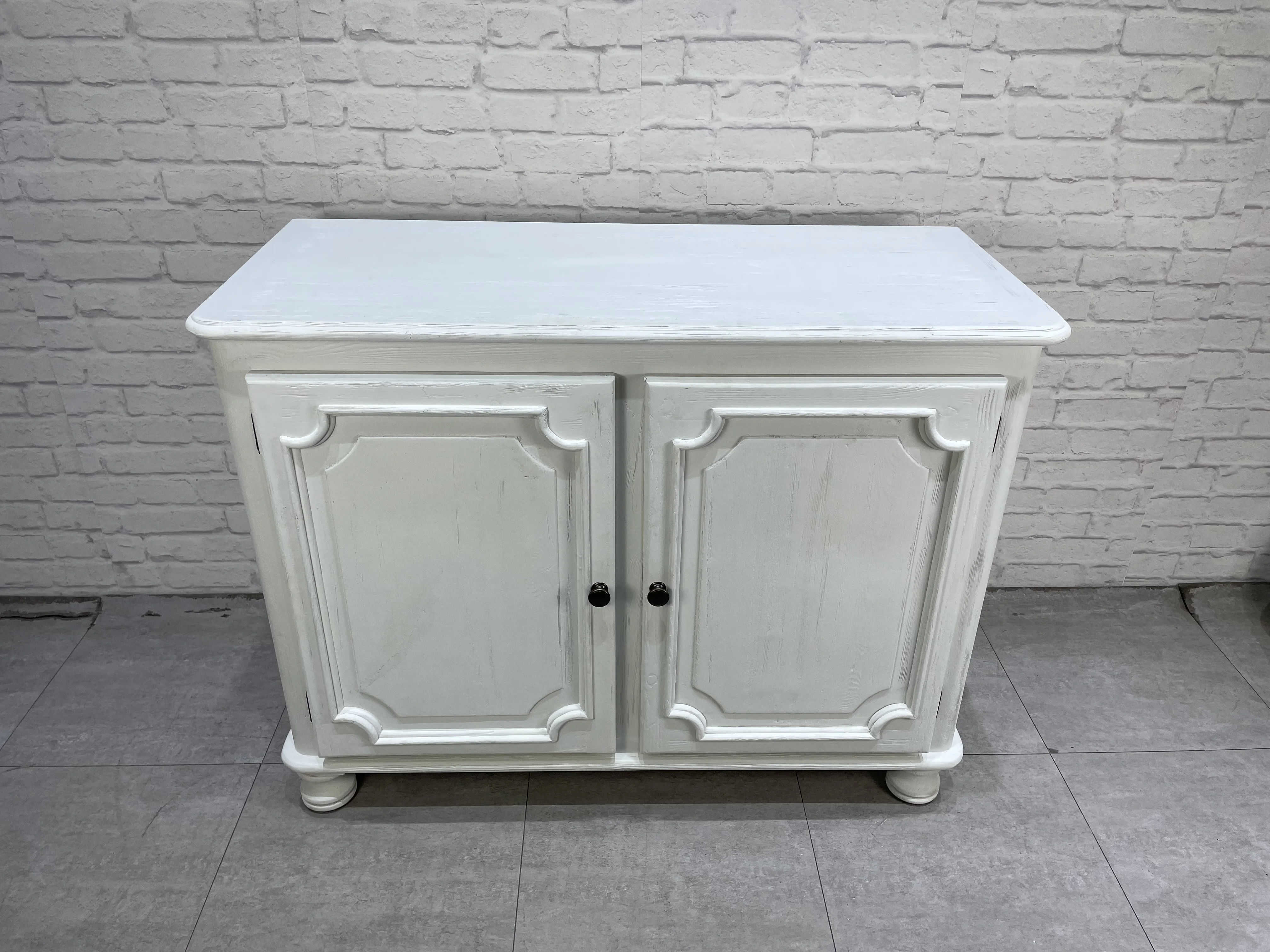 Французский Кантри стиль шкаф деревянный белого цвета в винтажном стиле; Для хранения 2 двери шкаф сервант