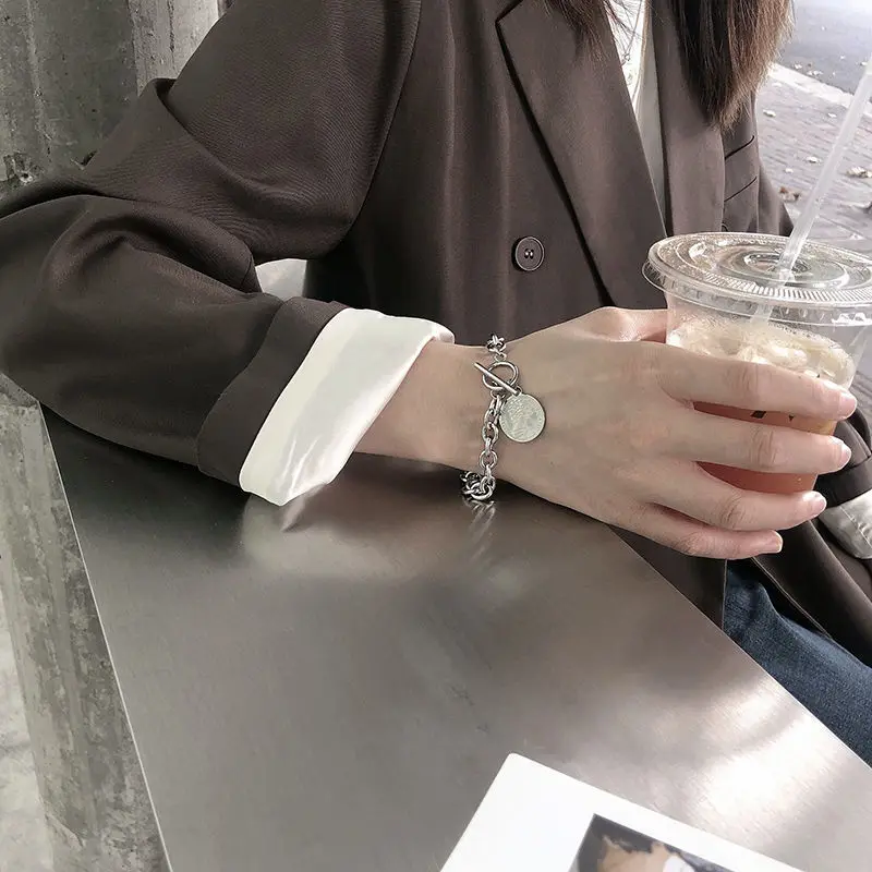According to good color, hip hop hipster ins bracelet female fashion net celebrity cold wind niche design simple hand jewelry
