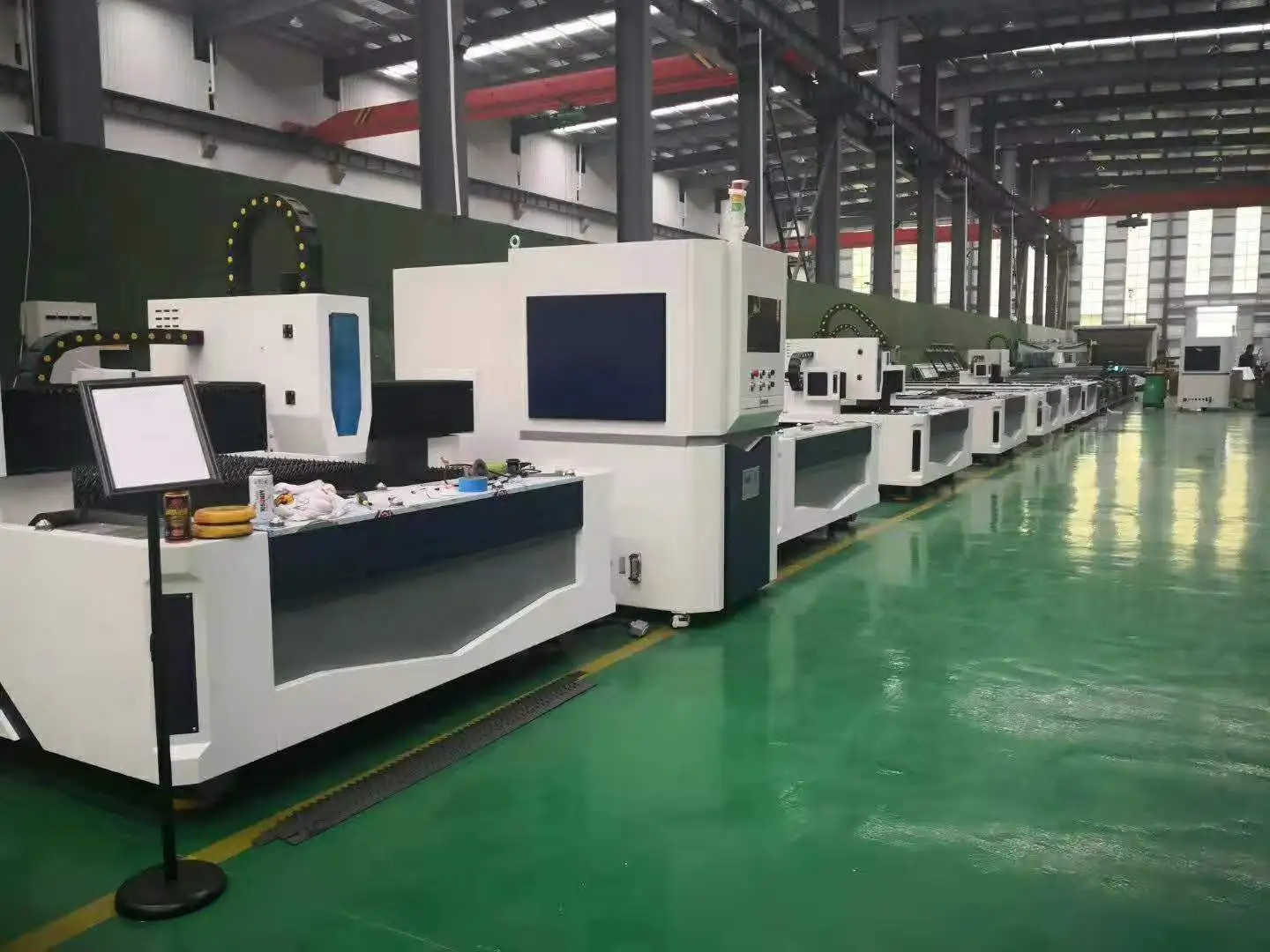 Bottom price  sheet metal 3015 Fiber laser cutting machine  maquina de corte por laser de fibra