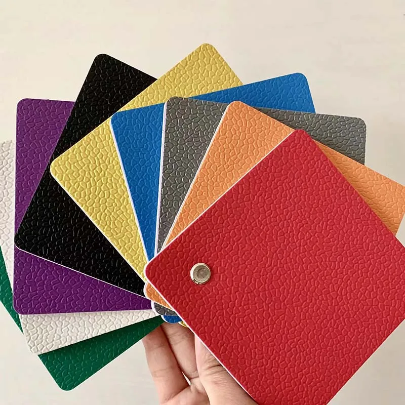 Бесплатный образец спортивного напольного покрытия легко устанавливается Китай ПВХ пластиковое напольное покрытие огнестойкое наружное и внутреннее