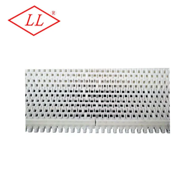 7300 Modular belt with cleats