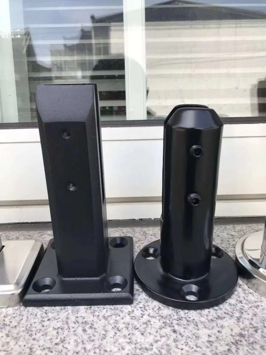 Manufacturer Direct Sales Frameless Stairs Railings Water Pools Glass Fences Pointed Mouth Clips Glass Railing Sockets