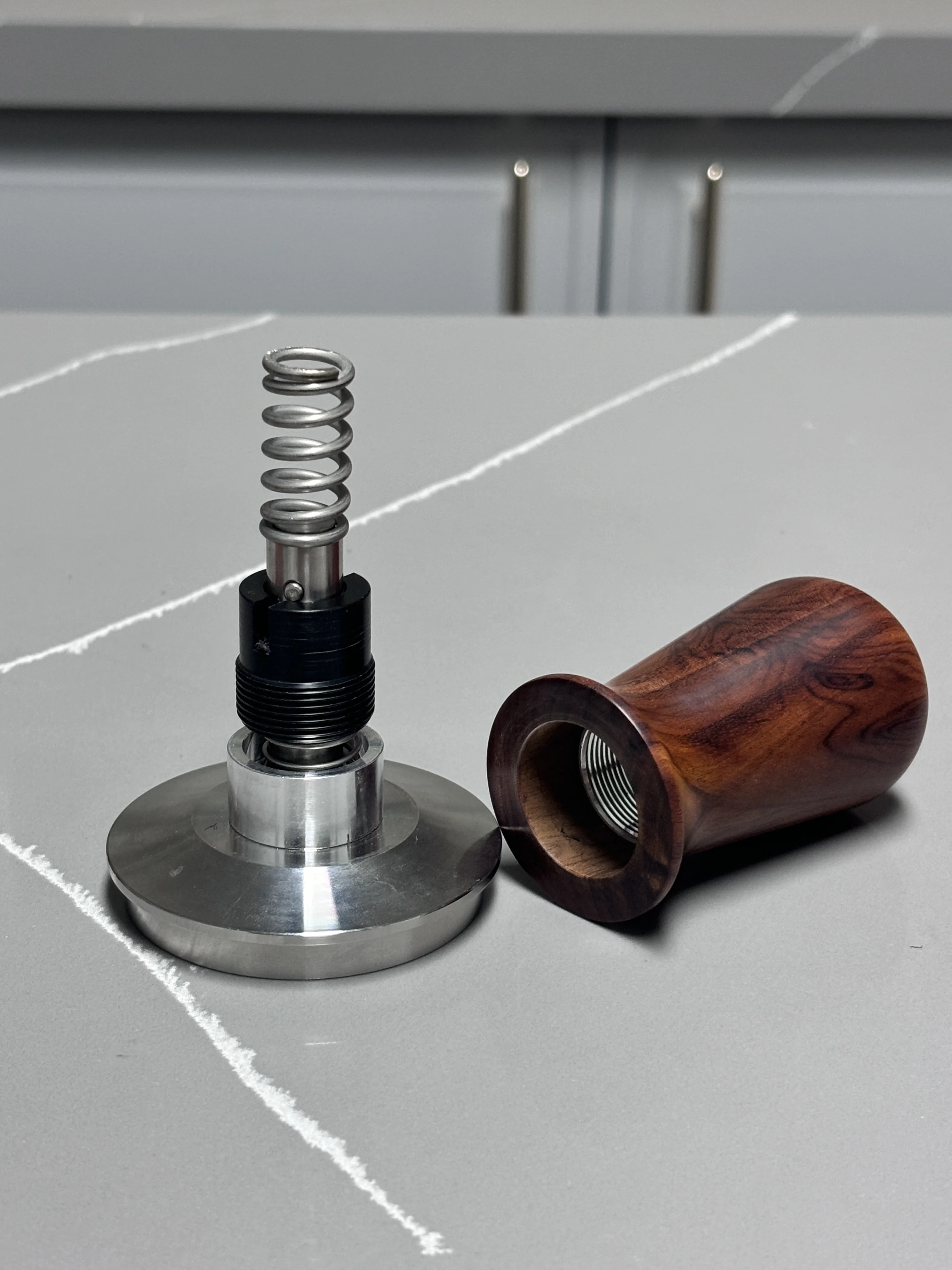 Premium 100% Flat Stainless Steel Barista Coffee Tamper Portable Calibrated Spring Loaded Espresso Tamper with Free Sample