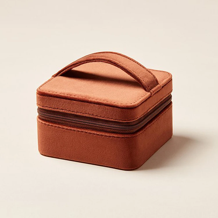 Wholesale velvet bulk jewelry storage box organizer ring box luxury portable small necklace custom velvet jewelry box