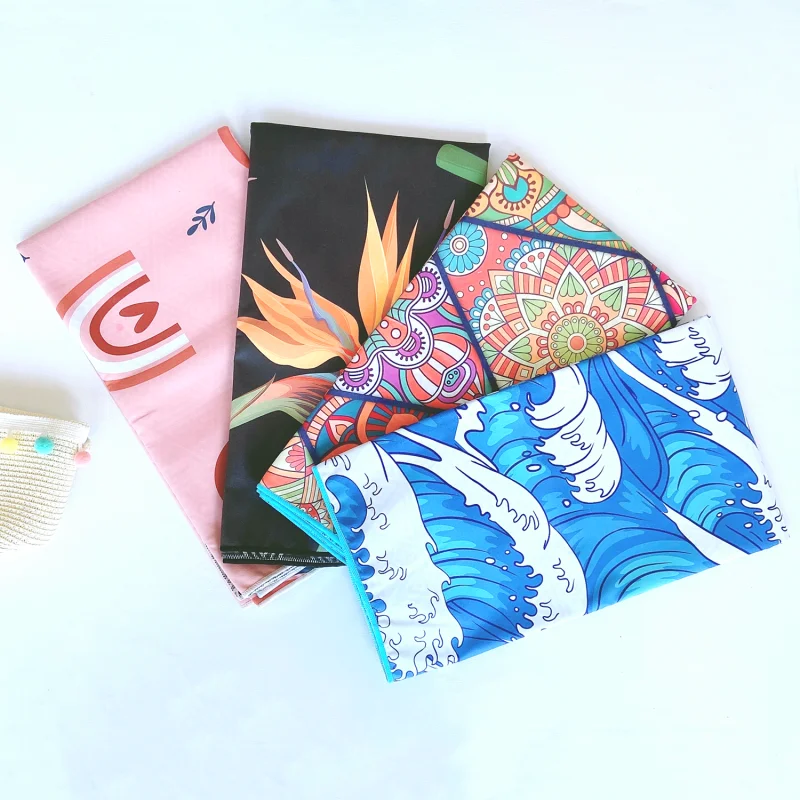 high quality ready to ship quick dry Suede Microfiber Two Side Printed recycled plastic sand free beach towel with matching bag