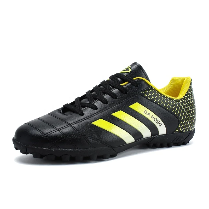 
Low-cut Breathable Broken Nail Football Boots Indoor Lawn Student Professional Training Shoes Non-slip Lightweight Soccer Shoes 