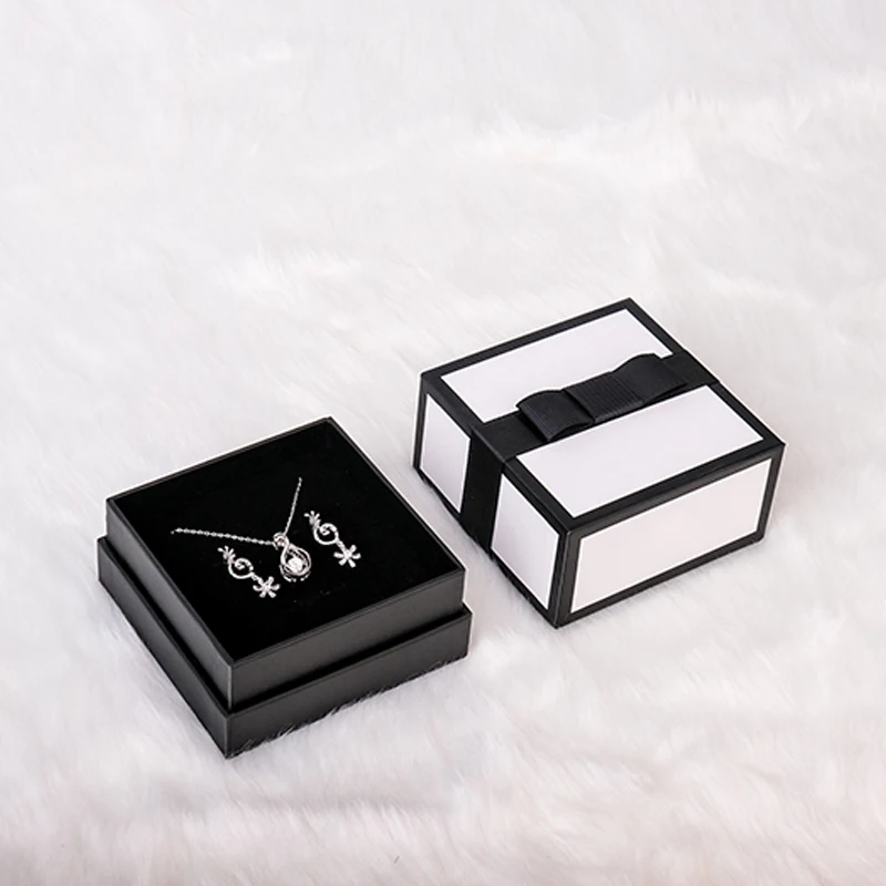 Customized Private Label Premium Necklace jewelry Package gift Card Folding Foldable Magnetic Cheap Kraft Paper Box With