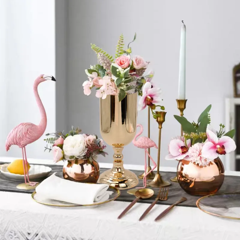 Wholesale Tall Dining Table Flower Vase hammered Metal Golden Flower Vase Wedding Decoration Centerpiece For Reception