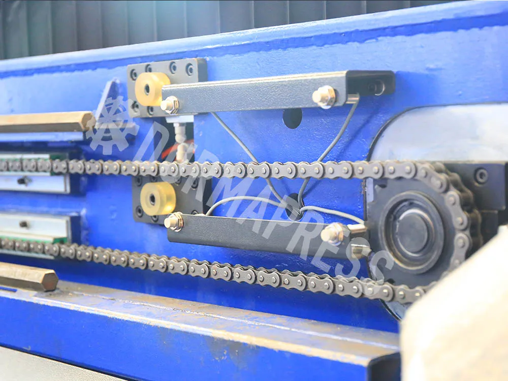 Skillful manufacture IPG 3015 1000W/2000W/3000W Fiber laser cutting machine  With RAYCUS Laser For Sale