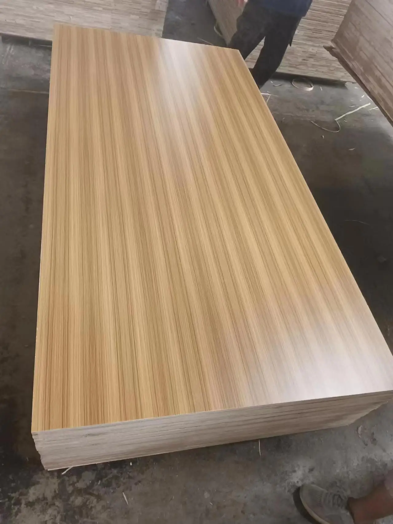 18mm Marine Plywood White color Wood color Melamine Laminated Plywood for Philippines