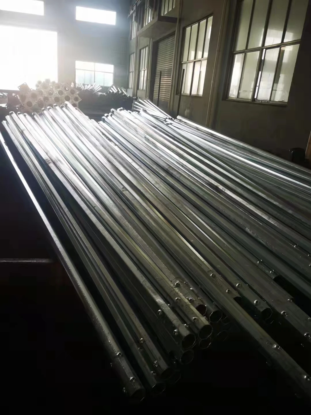 Customized outdoor 4m 5m 6m 7m 8m 9m 10m 12m double single arm price galvanized steel solar street light pole post lamp