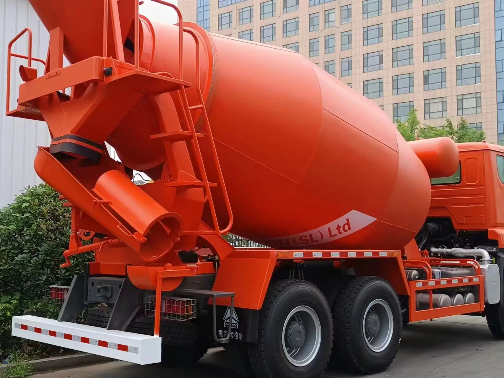 Хорошее качество новый Грузовик Sinotruk Howo низкая цена бетономешалка 380/400HP для продажи