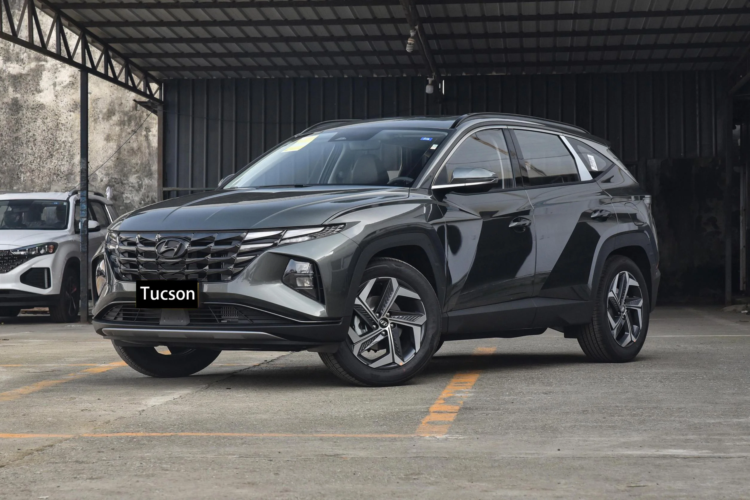 Hyundai tucson nline suv car GLS GLX DLX LUX TOP HEV 2023 2022 2007 2016 2012 2009 hybrid car hyundai tucson used car
