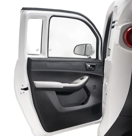 2021 New Design Enclosed Body Electric Tricycle China 5