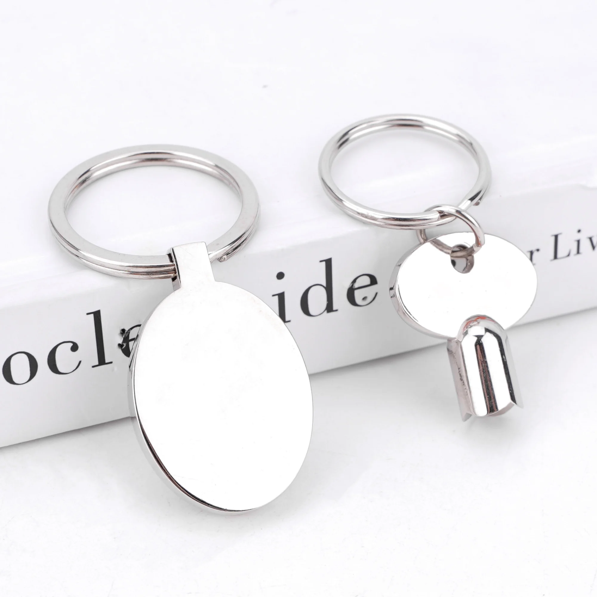 Creative Gift Personalized Custom Engraving Brand Logo Metal Keychain Metal Digital Keychain Chain Zinc Alloy Keychain