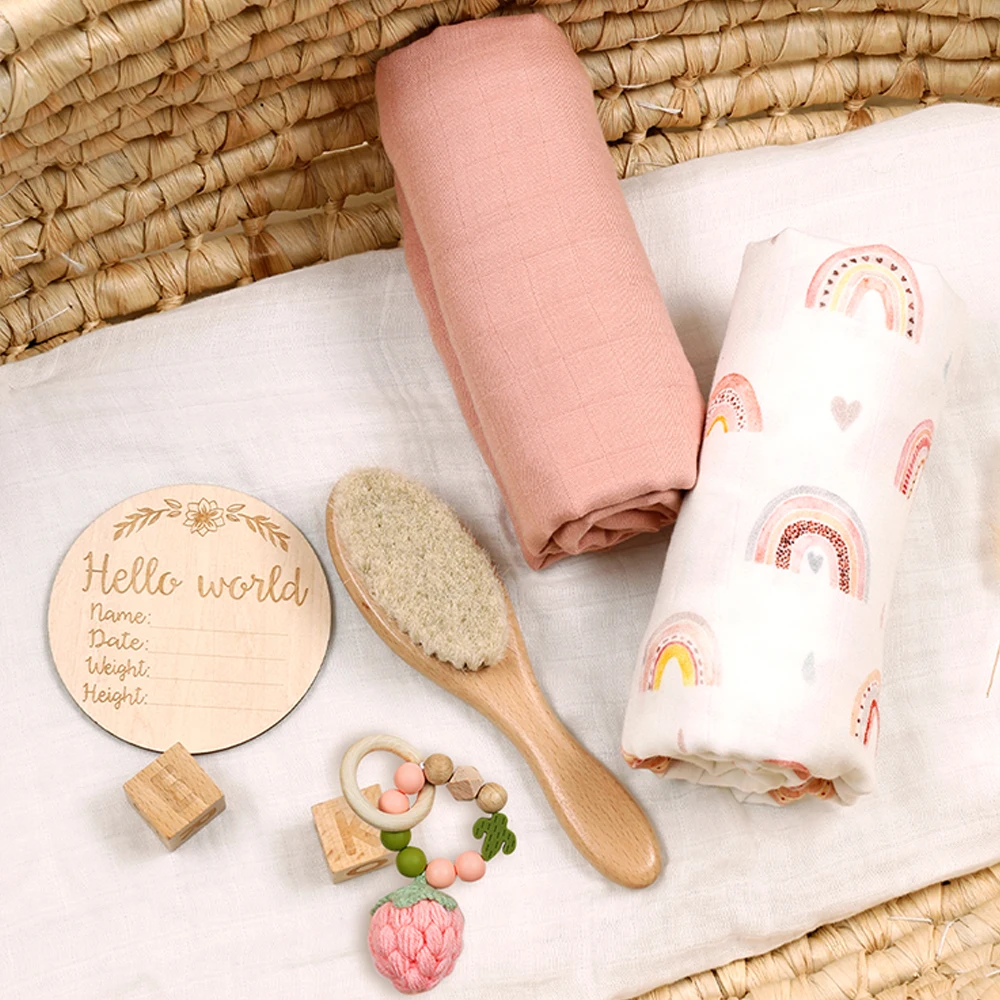 Shower Gift with Printed Patterns Bamboo Cotton Baby Muslin Swaddle and Toy Sets Custom New Set for Newborn Baby Blanket Wrap