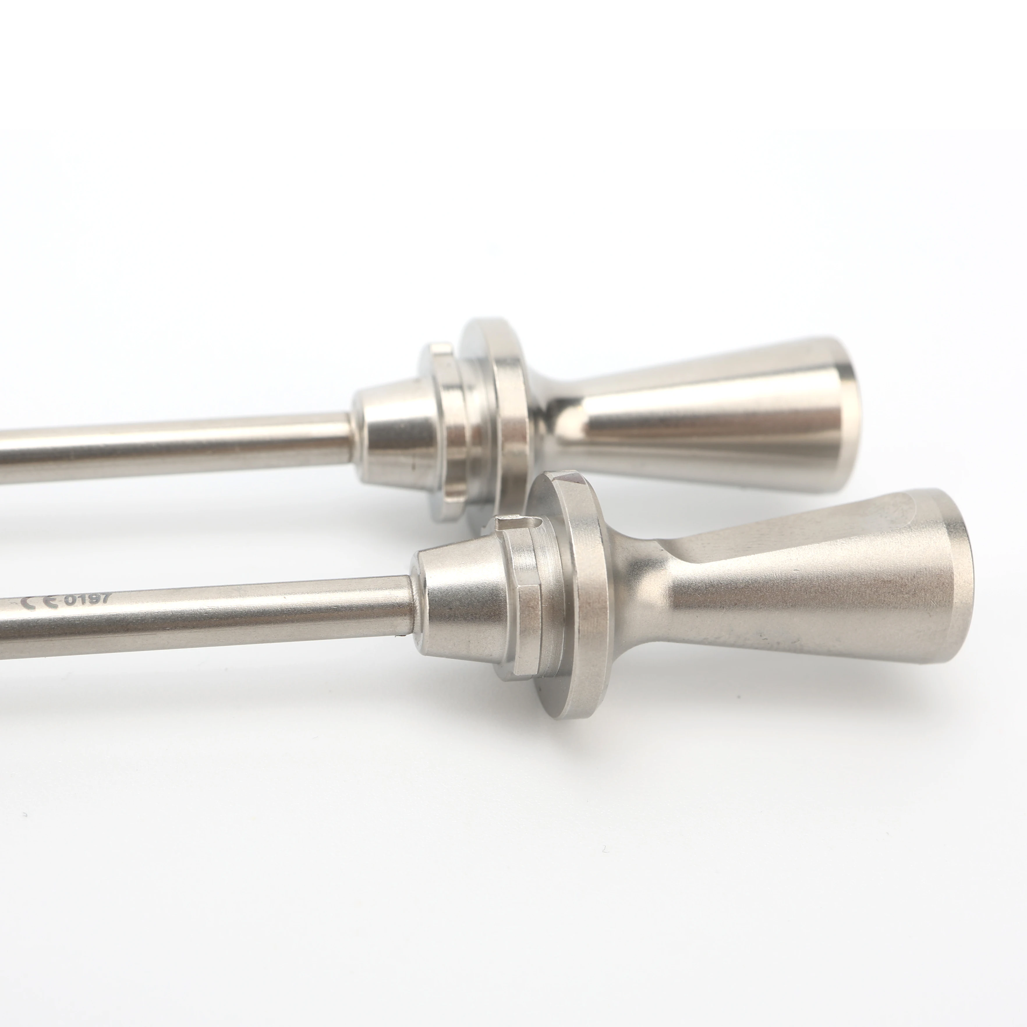 Surgical arthroscope arthroscopy sheath with Prism puncture needle and obturator arthroscopy trocar