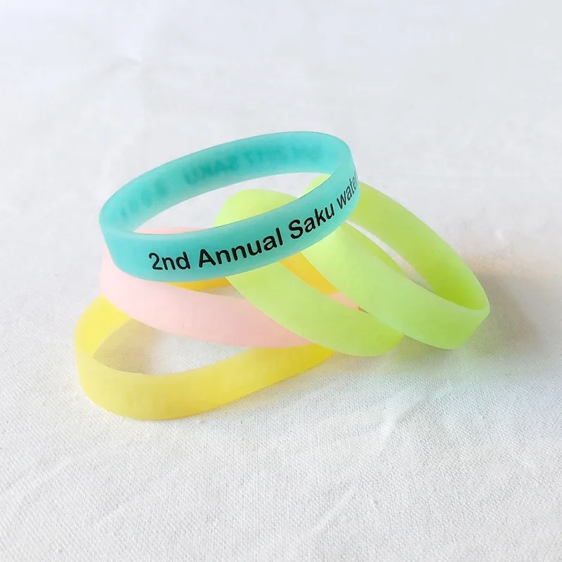No Minimum Blank Silicone Bracelet with A Message Custom Rubber Silicone Wristband