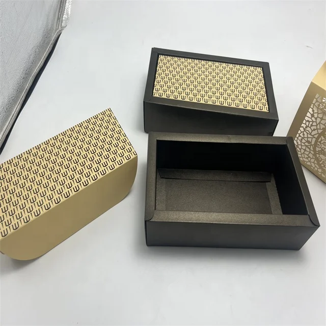 Food Grade Cardboard Container Paper Cake box with handle